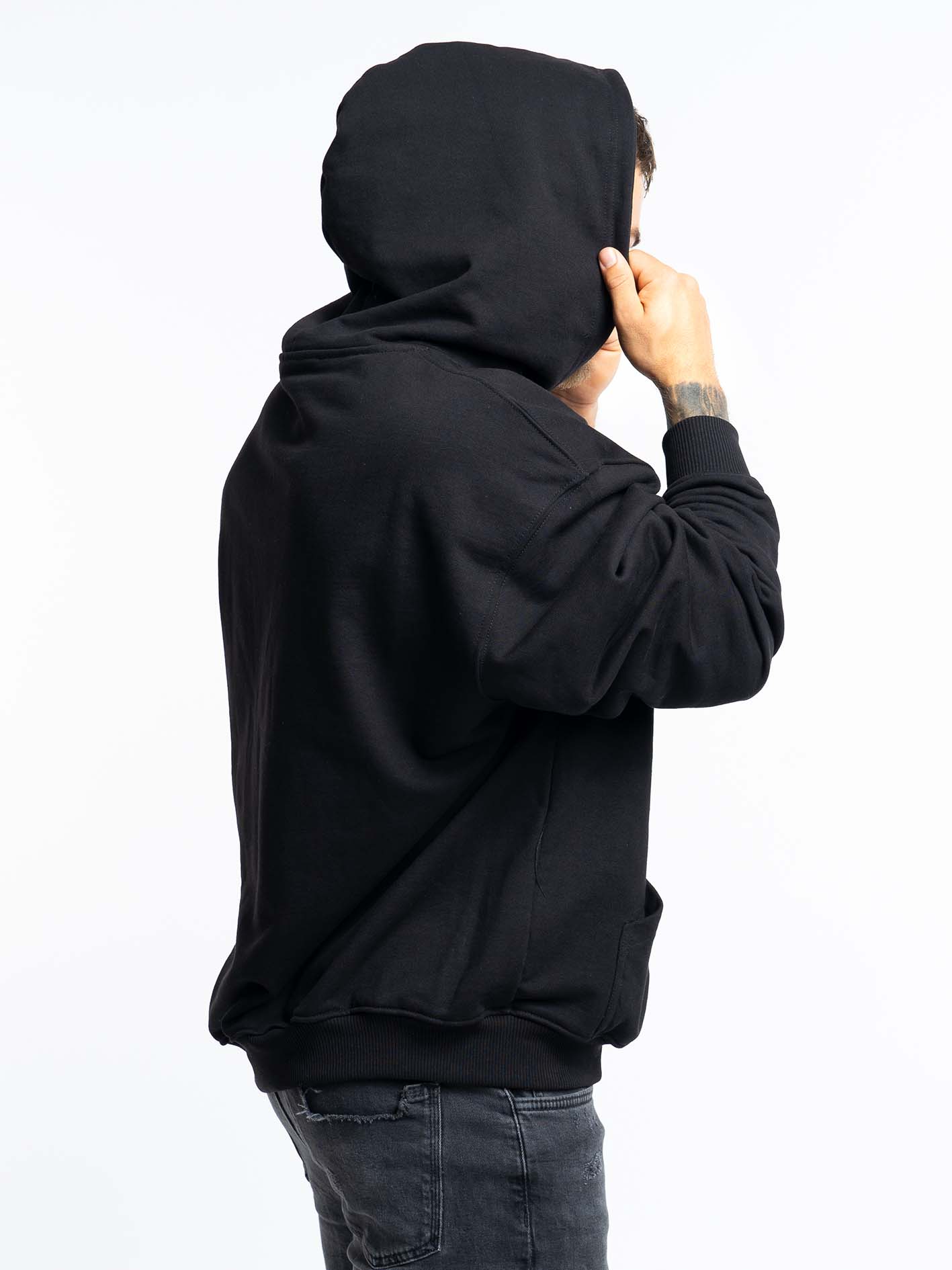 OVERSIZED HOODIE | schwarz